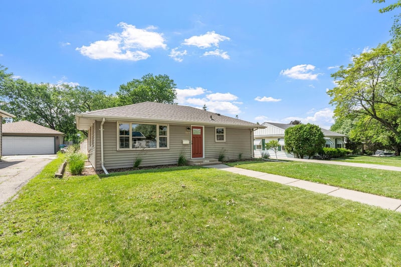3418 Hayes St NE, Minneapolis, MN 55418