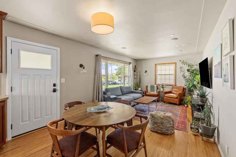 3418 Hayes St NE, Minneapolis, MN 55418