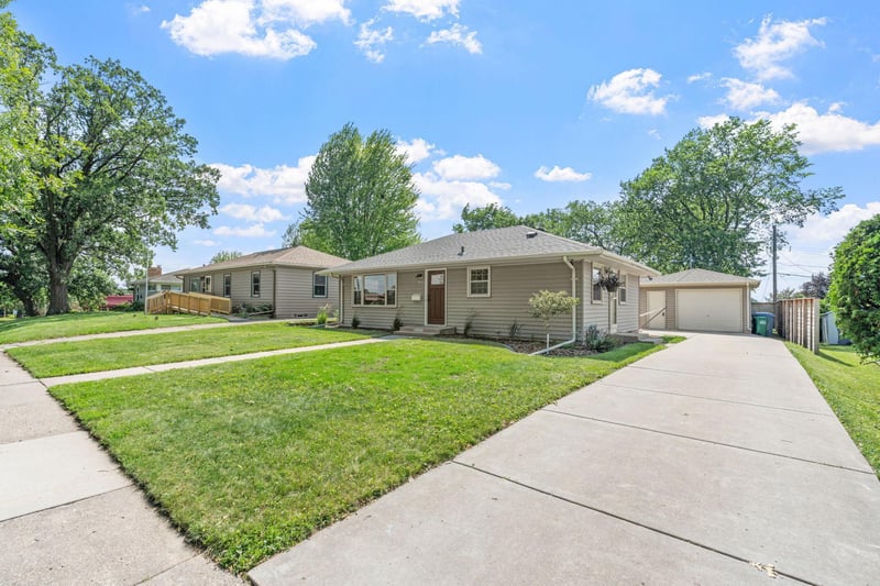 3418 Hayes St NE, Minneapolis, MN 55418