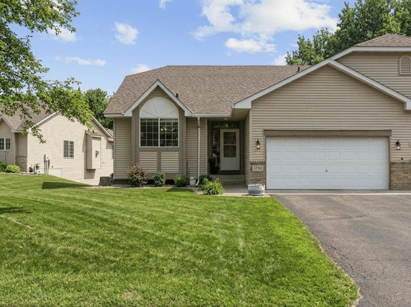 13761 Dorothy Dr, Rogers, MN 55374