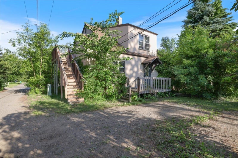 202 Olcott Ave, Coleraine, MN 55722