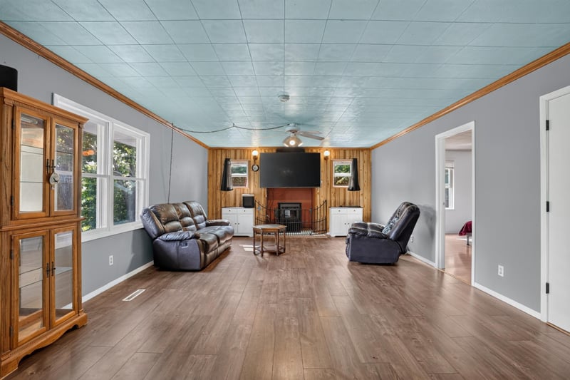 73751 190th St, Dassel, MN 55325