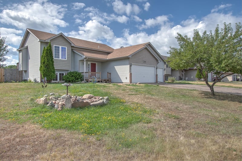 705 Bluebird St, Mora, MN 55051