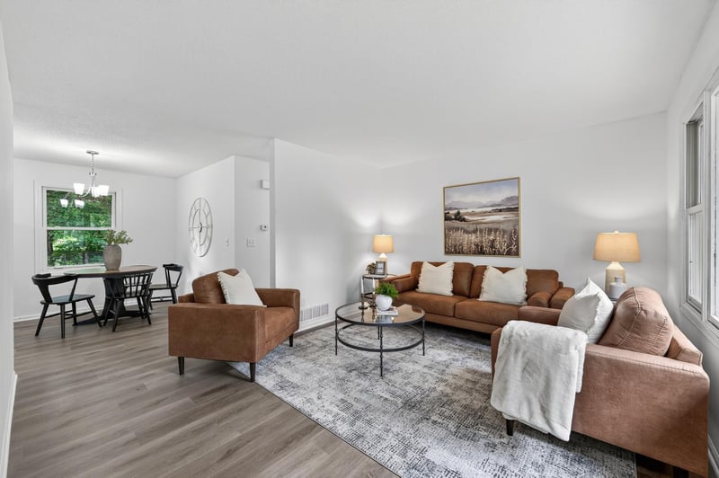 1405 Carriage Hills Dr S, Cambridge, MN 55008