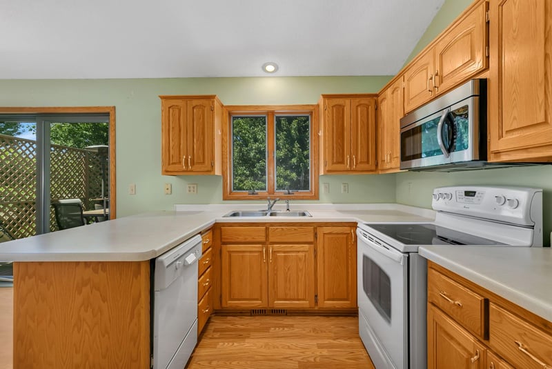 39 Fairfield Ln, Saint Cloud, MN 56303