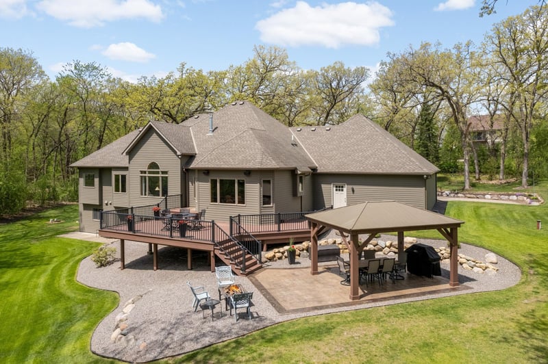 679 Oakgreen Avenue Ct N, West Lakeland Twp, MN 55082