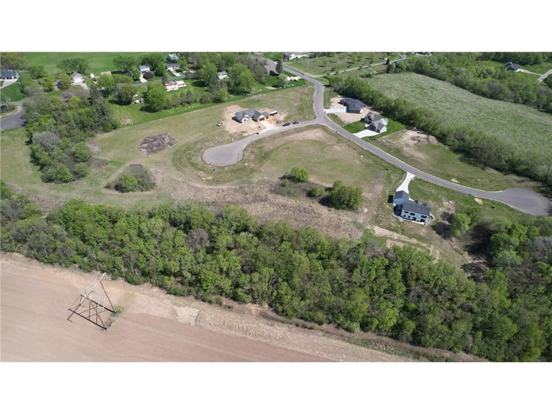 931 Windermere Dr SW, Pine Island, MN 55963