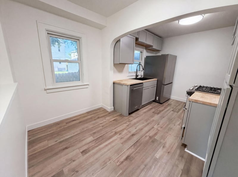 2715 Irving Ave N, Minneapolis, MN 55411