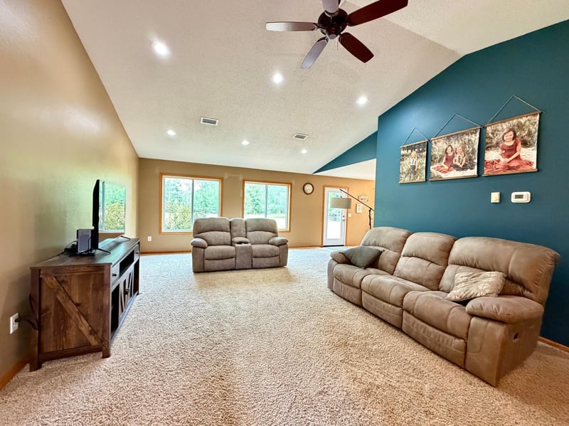 8504 Tranquility Ln NW, Bemidji, MN 56601