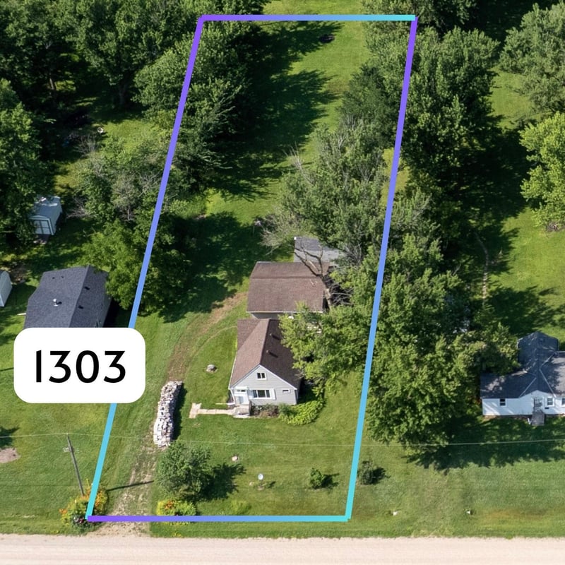 1303 28th Ave NE, Austin, MN 55912