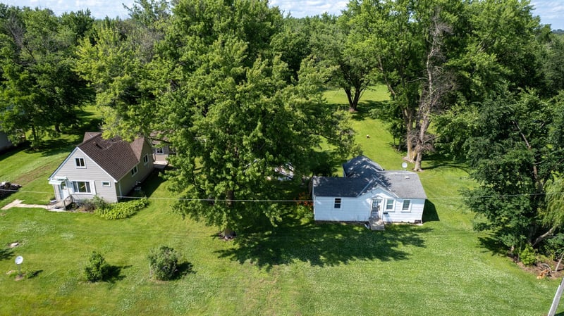 1305 28th Ave NE, Austin, MN 55912