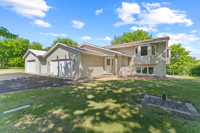 24610 Tucker Rd, Rogers, MN 55374
