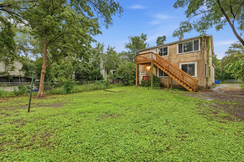 1177 Forest St, Saint Paul, MN 55106