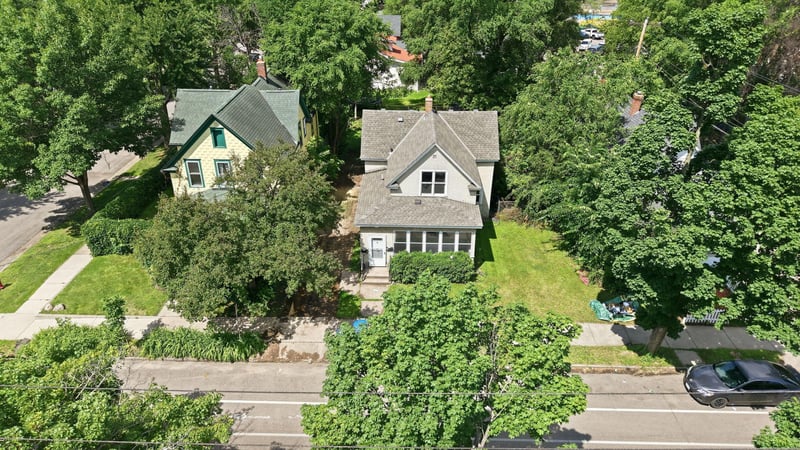 1177 Forest St, Saint Paul, MN 55106