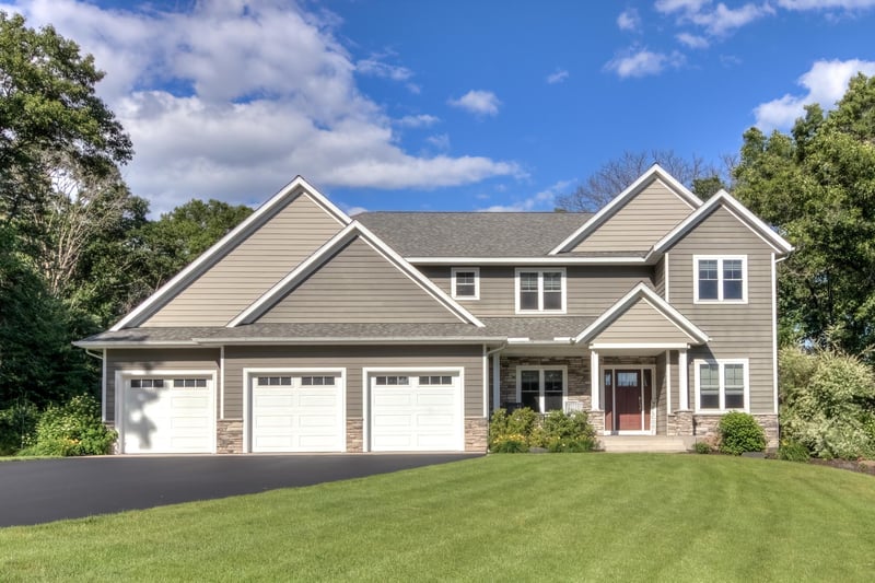 S4553 Bartusch Rd, Eau Claire, WI 54701