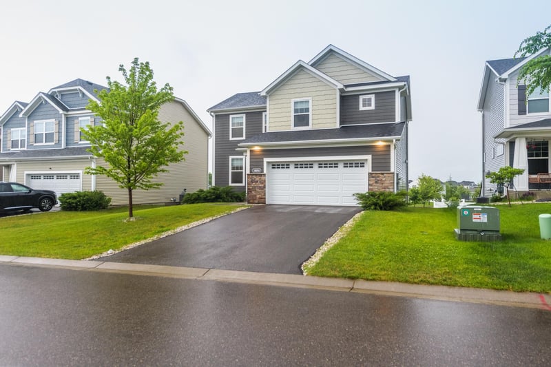 18056 Hartlin Ave, Lakeville, MN 55044