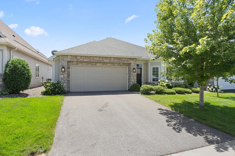 13598 Crownline Dr NE, Prior Lake, MN 55372