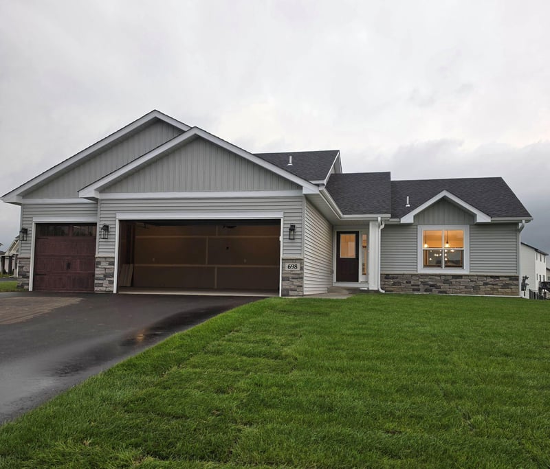 698 Ridgewood Ln, Delano, MN 55328