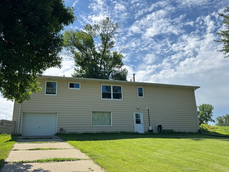 2722 Albion Ave, Fairmont, MN 56031