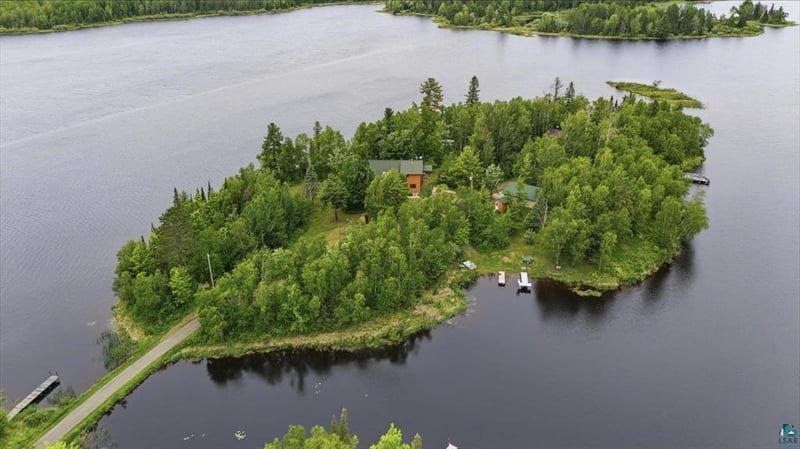 2249 Whiteface Rd, Makinen, MN 55763