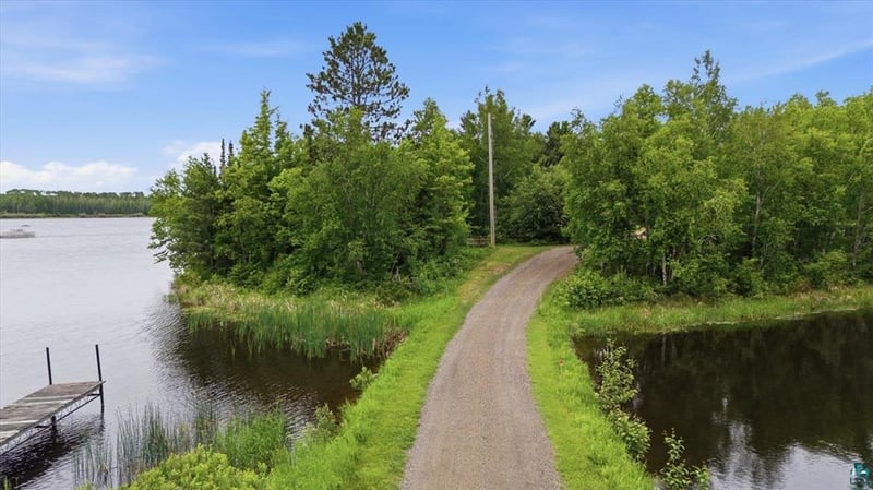 2249 Whiteface Rd, Makinen, MN 55763