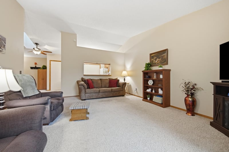11137 Edgewood Cir N, Champlin, MN 55316