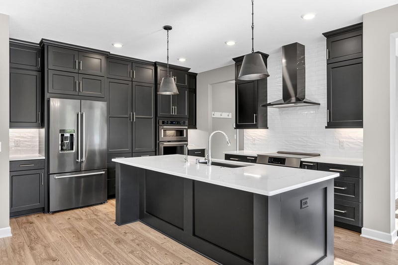 2230 Bentz Ct, Chanhassen, MN 55317