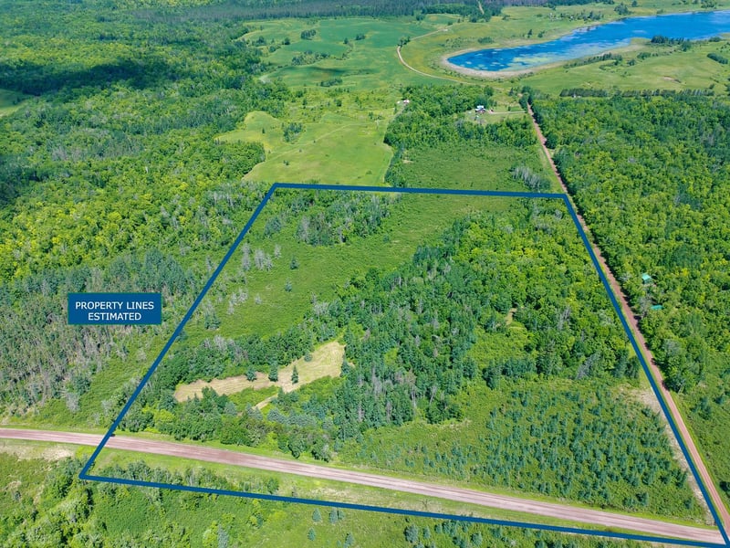 89225 Little Oak Lake Rd, Kerrick, MN 55756