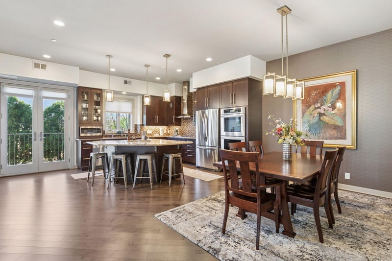 555 Oak Ridge Pl #150, Hopkins, MN 55305