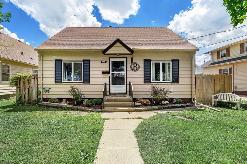905 4th Ave SW, Austin, MN 55912