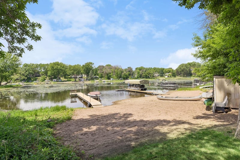 13530 Norelius Ln, Lindstrom, MN 55045