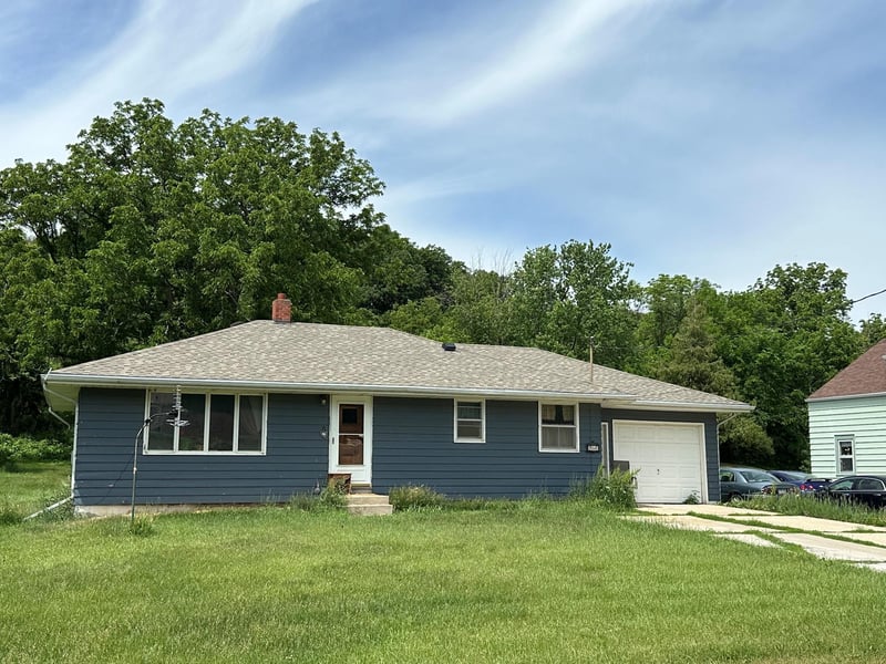 246 Grant St S, Lake Benton, MN 56149