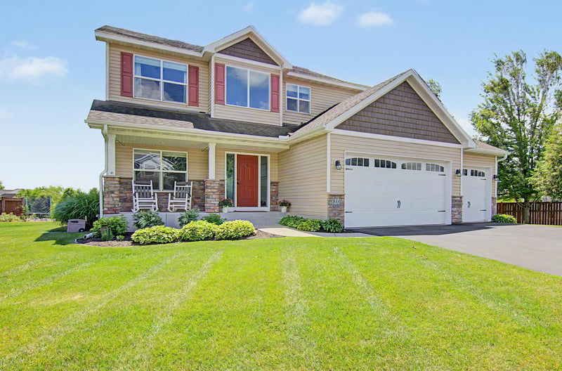 801 Yellowstone Trl, Waconia, MN 55387