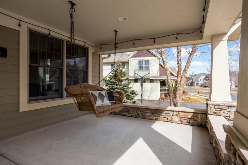 13361 Couchtown Ct, Rosemount, MN 55068