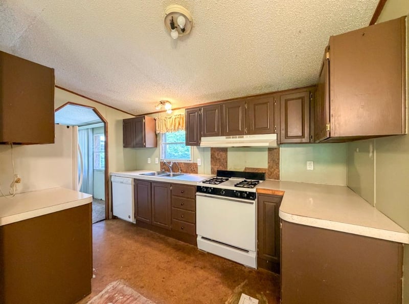 9748 Pony Lake Rd NW, Bemidji, MN 56601