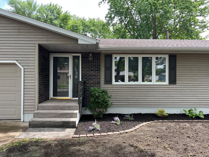 703 S 3rd St, Ellendale, MN 56026