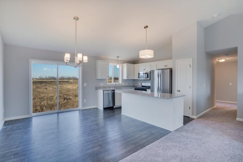 345 Roberts Ave NW, Delano, MN 55328