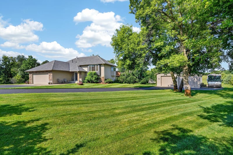 24450 Fallbrook Ave, Forest Lake, MN 55025