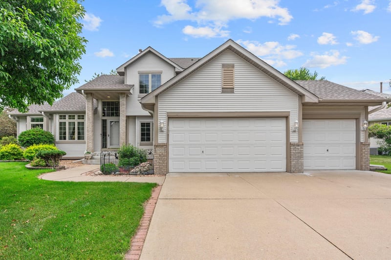 3901 Foxglove Ct N, Brooklyn Park, MN 55443