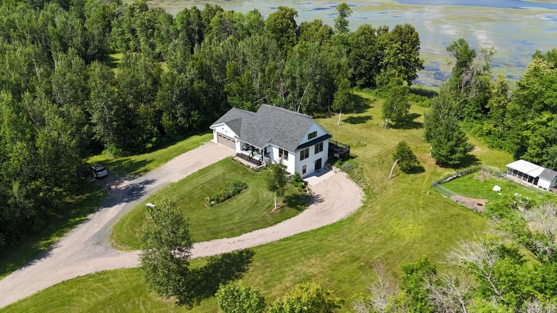 28615 Quail Rd, Shafer, MN 55074