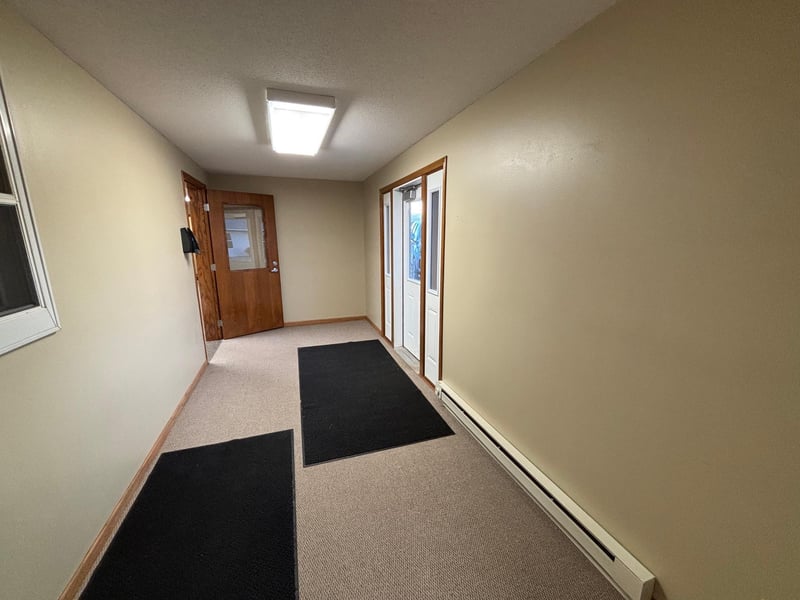 311 W Gabrielson Rd #5, Luverne, MN 56156