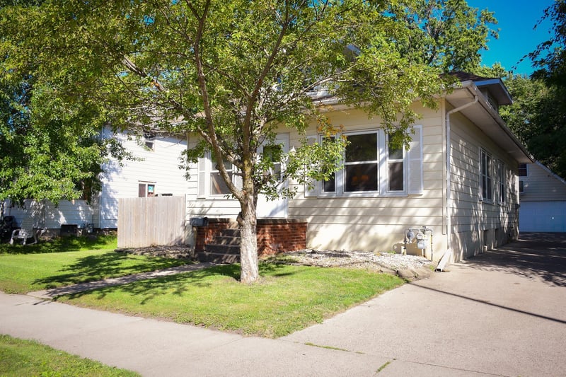 1310 5th Ave, Worthington, MN 56187