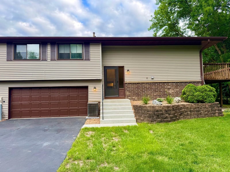 10702 Cavell Rd, Bloomington, MN 55438