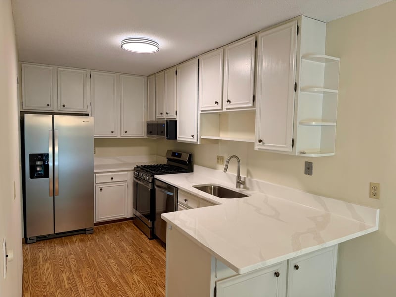10702 Cavell Rd, Bloomington, MN 55438