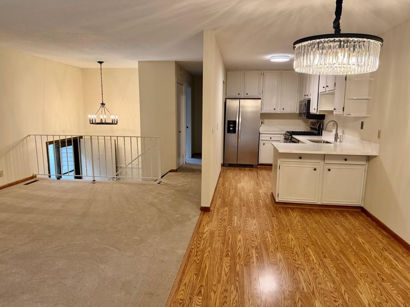 10702 Cavell Rd, Bloomington, MN 55438