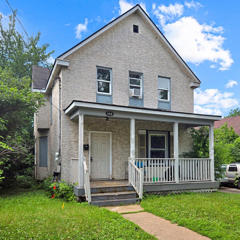 168 Acker St E, Saint Paul, MN 55117
