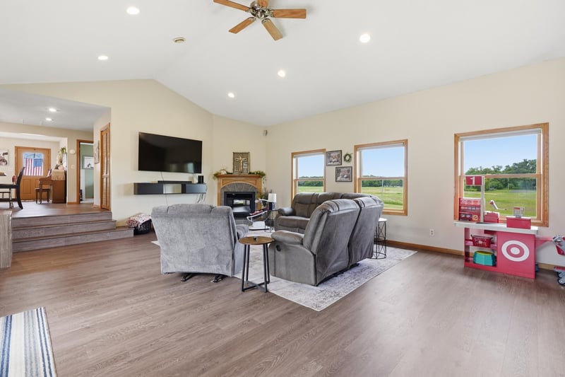 512 State St, Oslo, MN 56744
