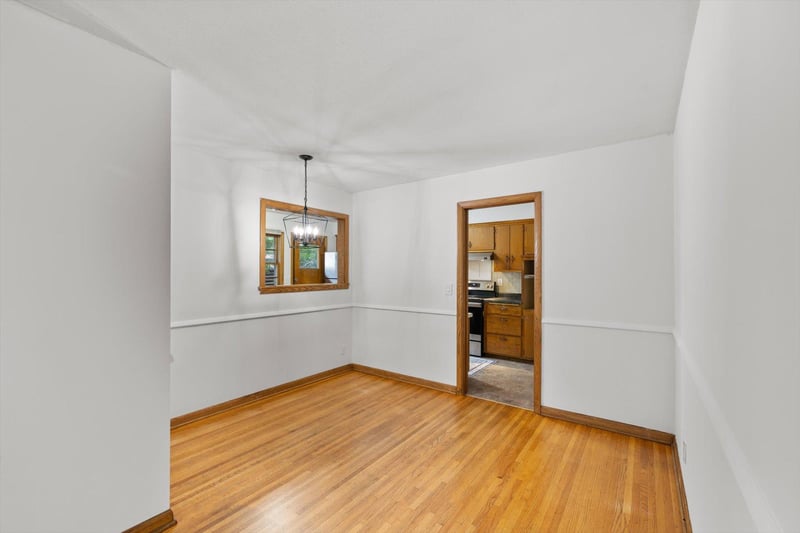 6328 Tingdale Ave, Edina, MN 55439