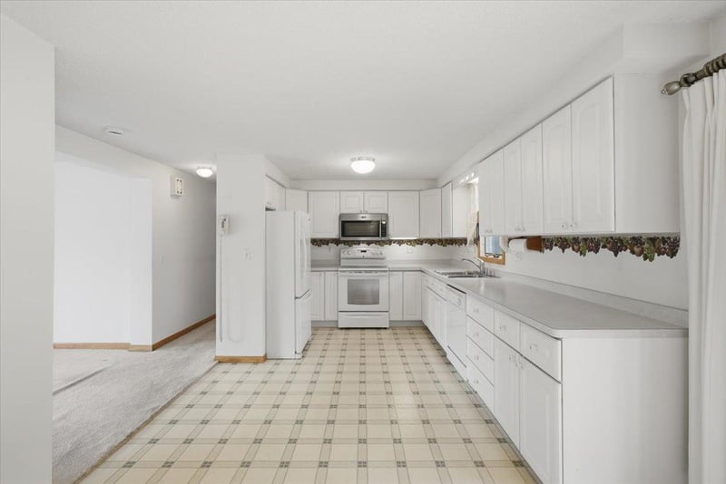 75 90th Ave #D, Clayton, WI 54004