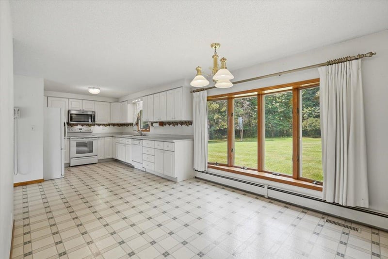 75 90th Ave #D, Clayton, WI 54004